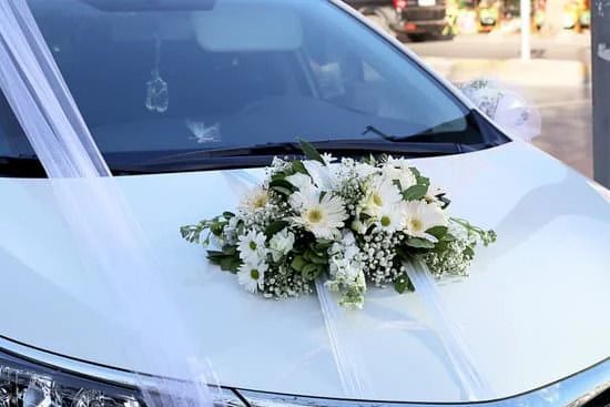 Was ist beim Autoschmuck für die Hochzeit alles erlaubt?